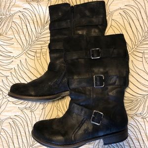 Black rubbed suede boots